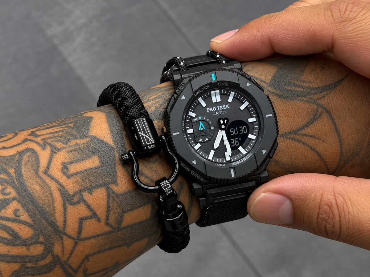 CASIO PRO TREK BLACK & BLUE
